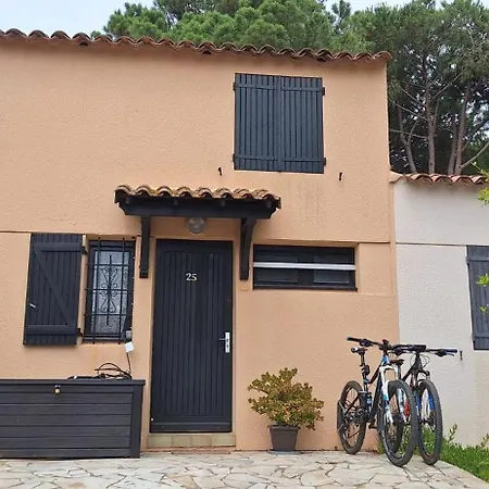 Maisonnette T2 Piscine Parking * Agde